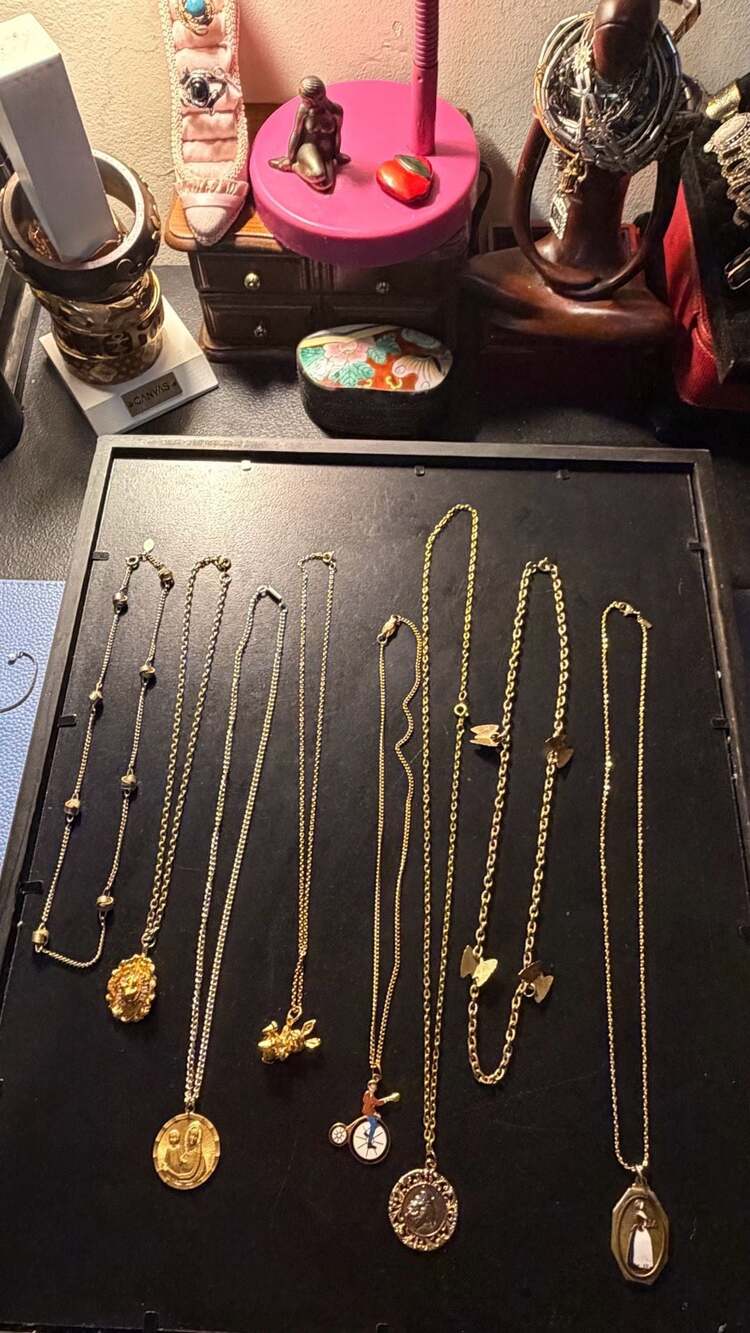 Vintage/Modern/Signed Necklace Lot (8)